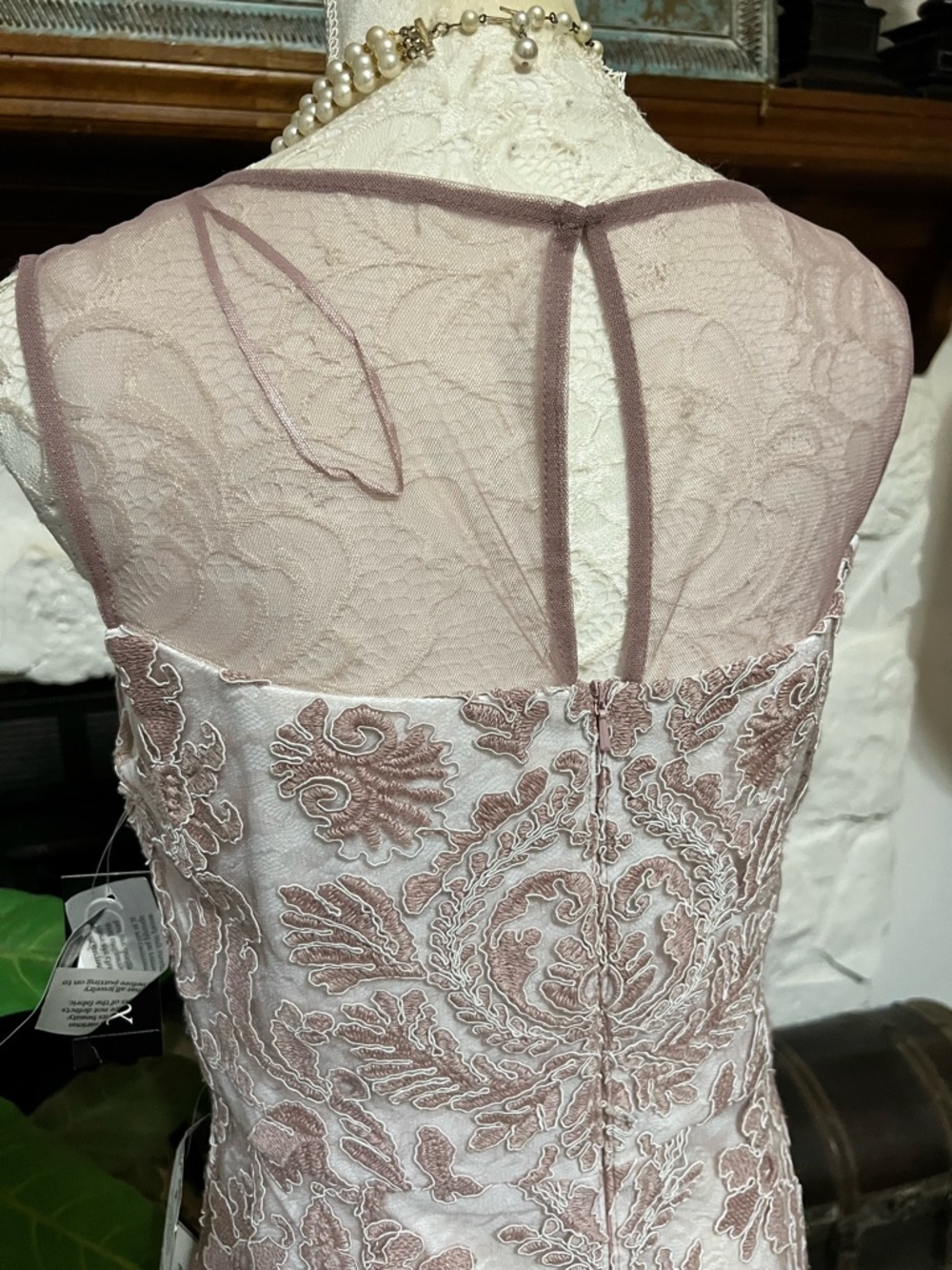 Alex Evenings Evening Gown In Taupe Tan Lace Maxi Dress Women’s Size 8 NWT - Picture 5 of 10